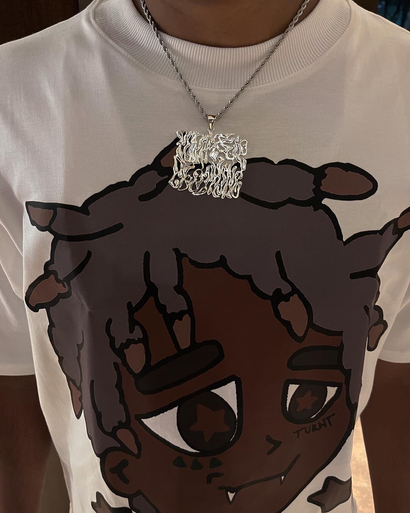 LIQUID CHROME TURNT PENDANT