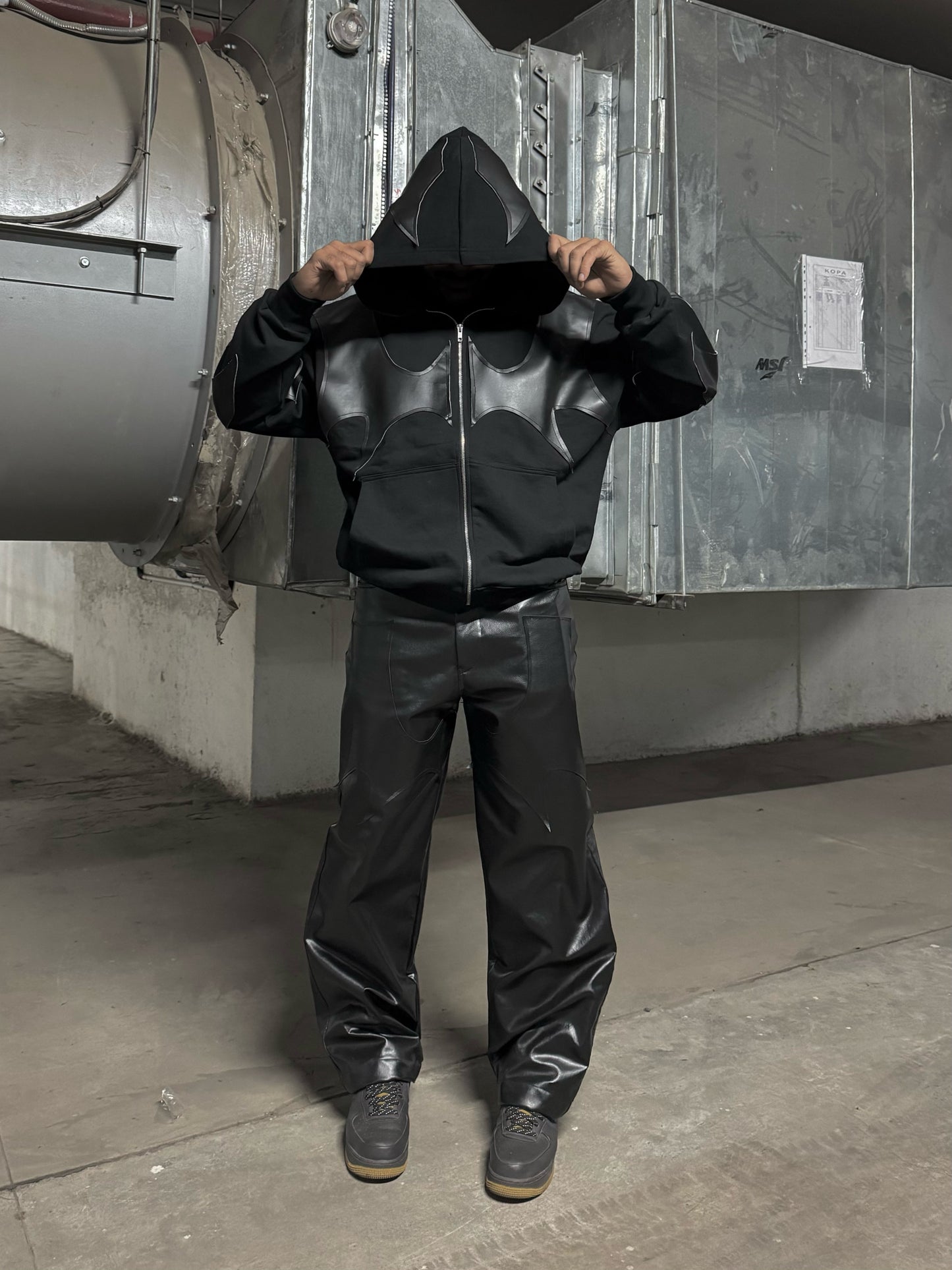 NIGHTWING HEAVYWEIGHT ZIP HOODIE