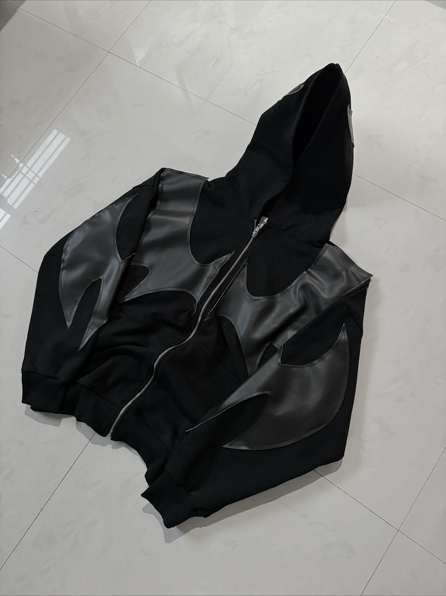 NIGHTWING HEAVYWEIGHT ZIP HOODIE