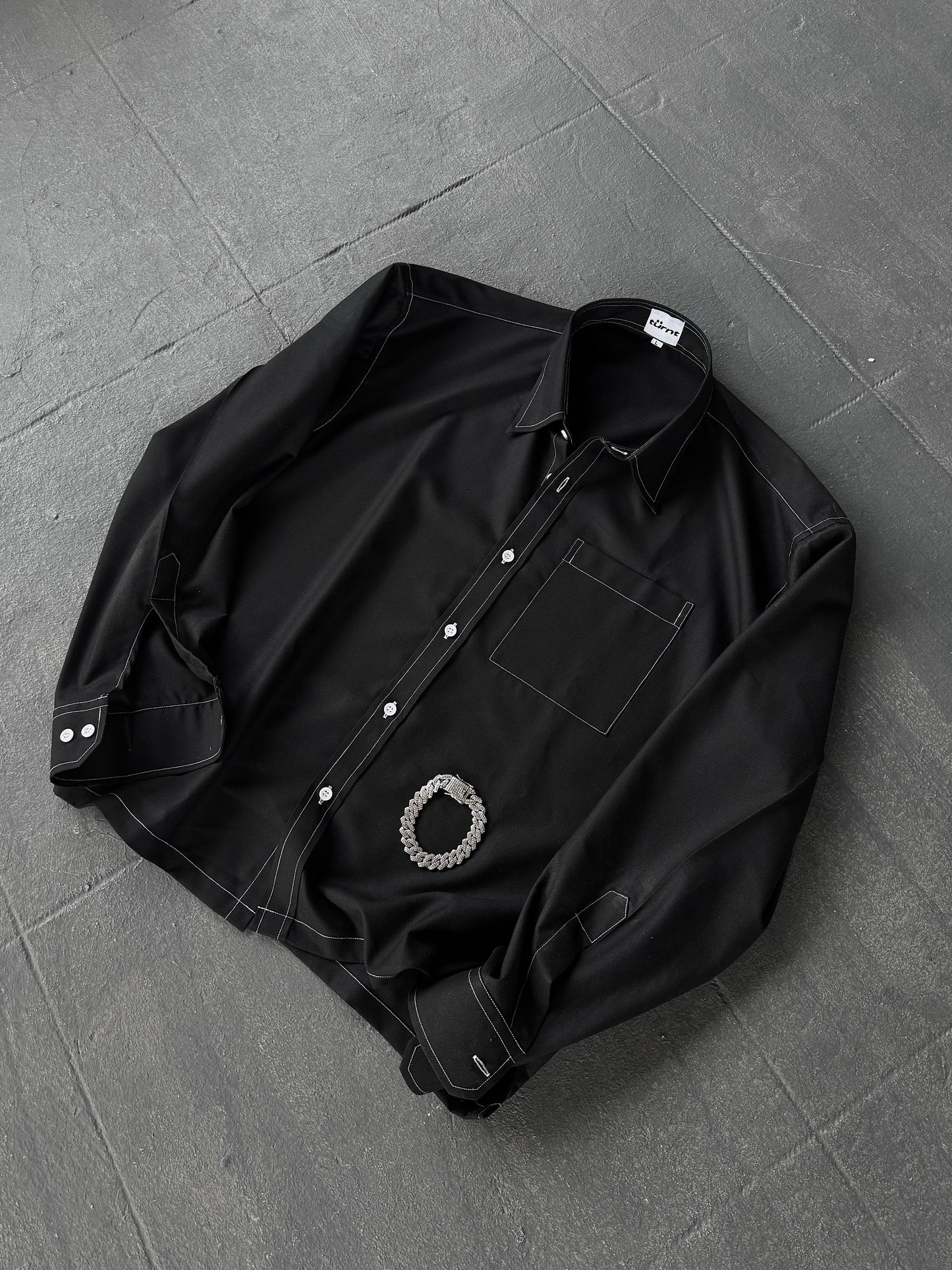 BLACK ATOM SHIRT
