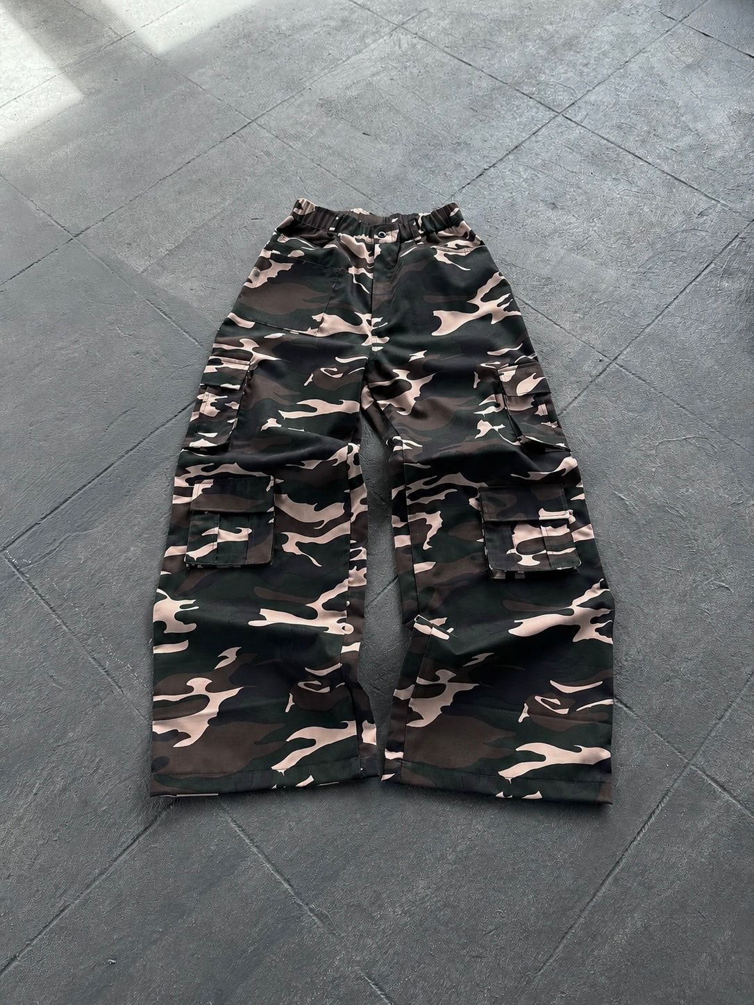 CAMO UTILITY CARGO
