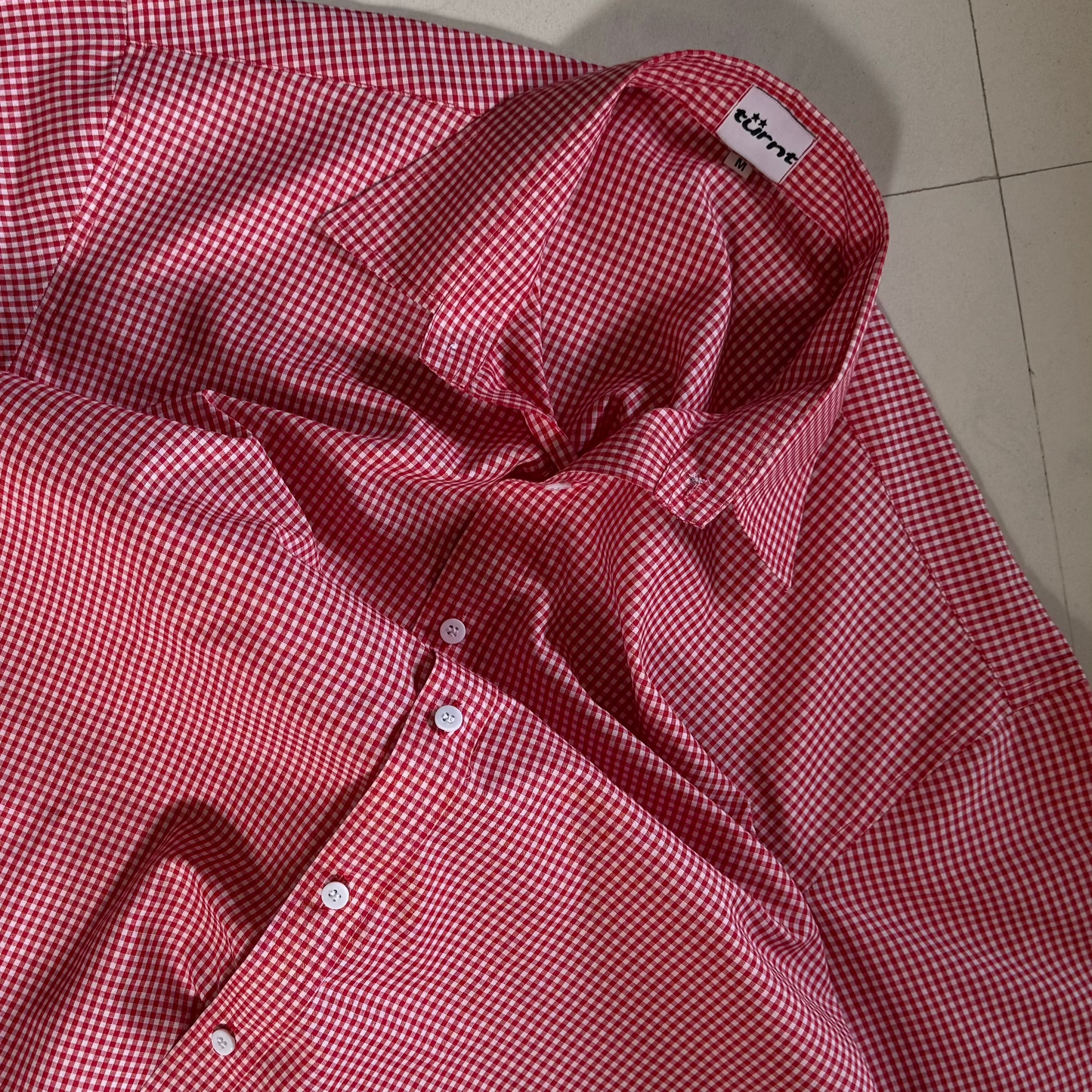 BASIC RED CROPPED SHIRT