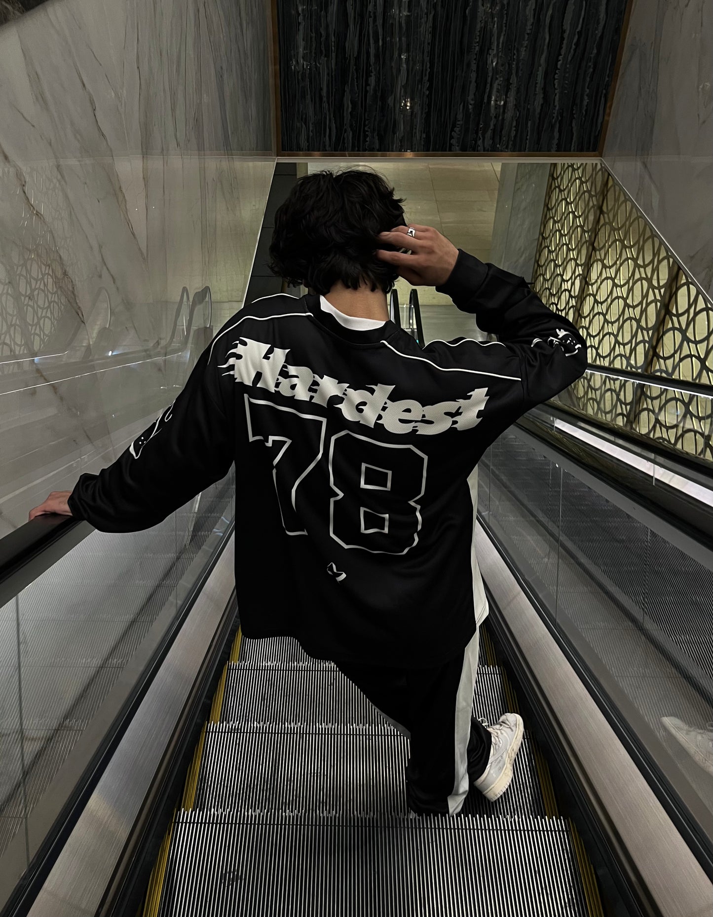 CARBON BLACK TURNT JERSEY