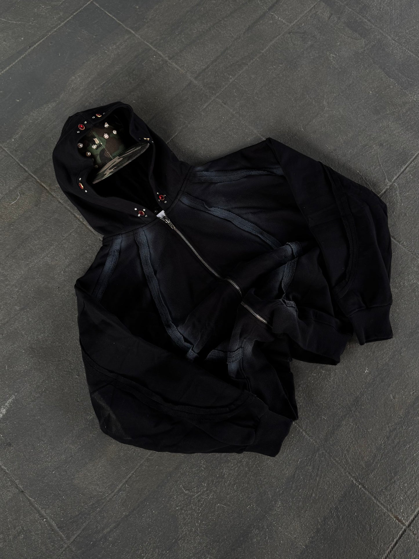 ROCKABILLY BLACK FREQ HOODIE