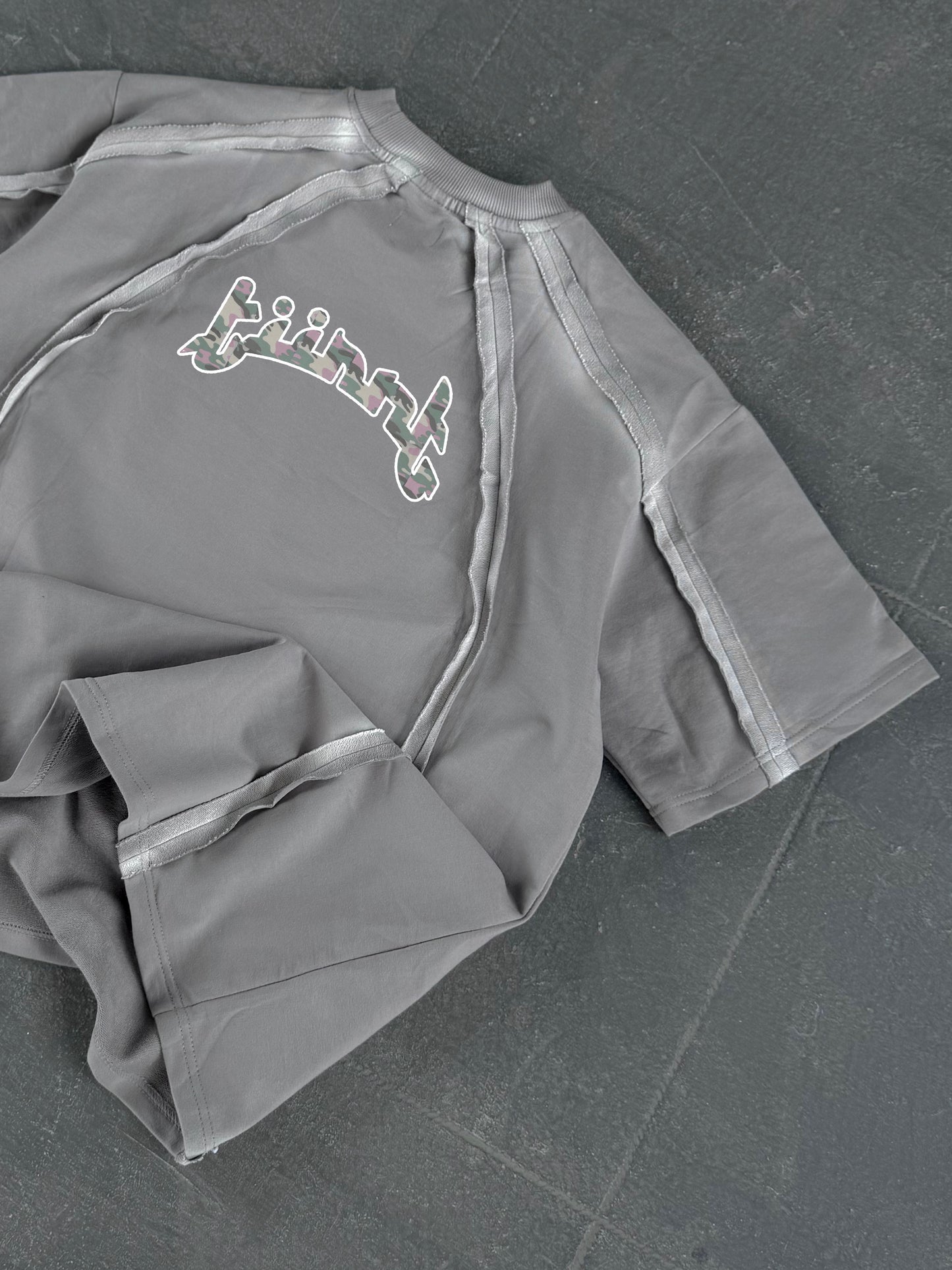 1480 GREY FREQ TEE CAMO ART (FREE EXPRESS)