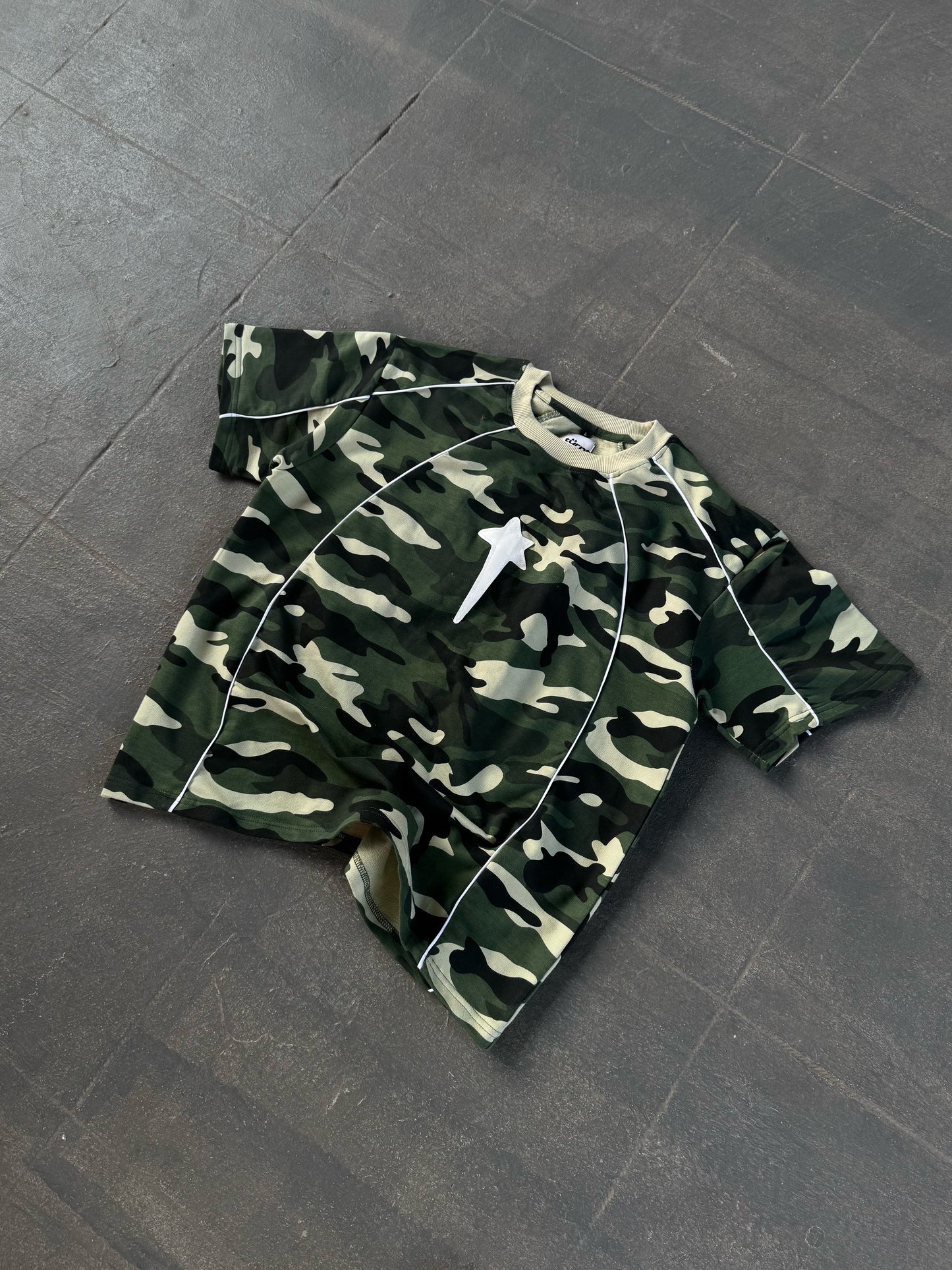1480 CAMO PIPING TEE