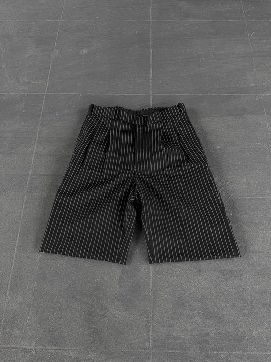 PLEATED PINSTRIPE JORTS