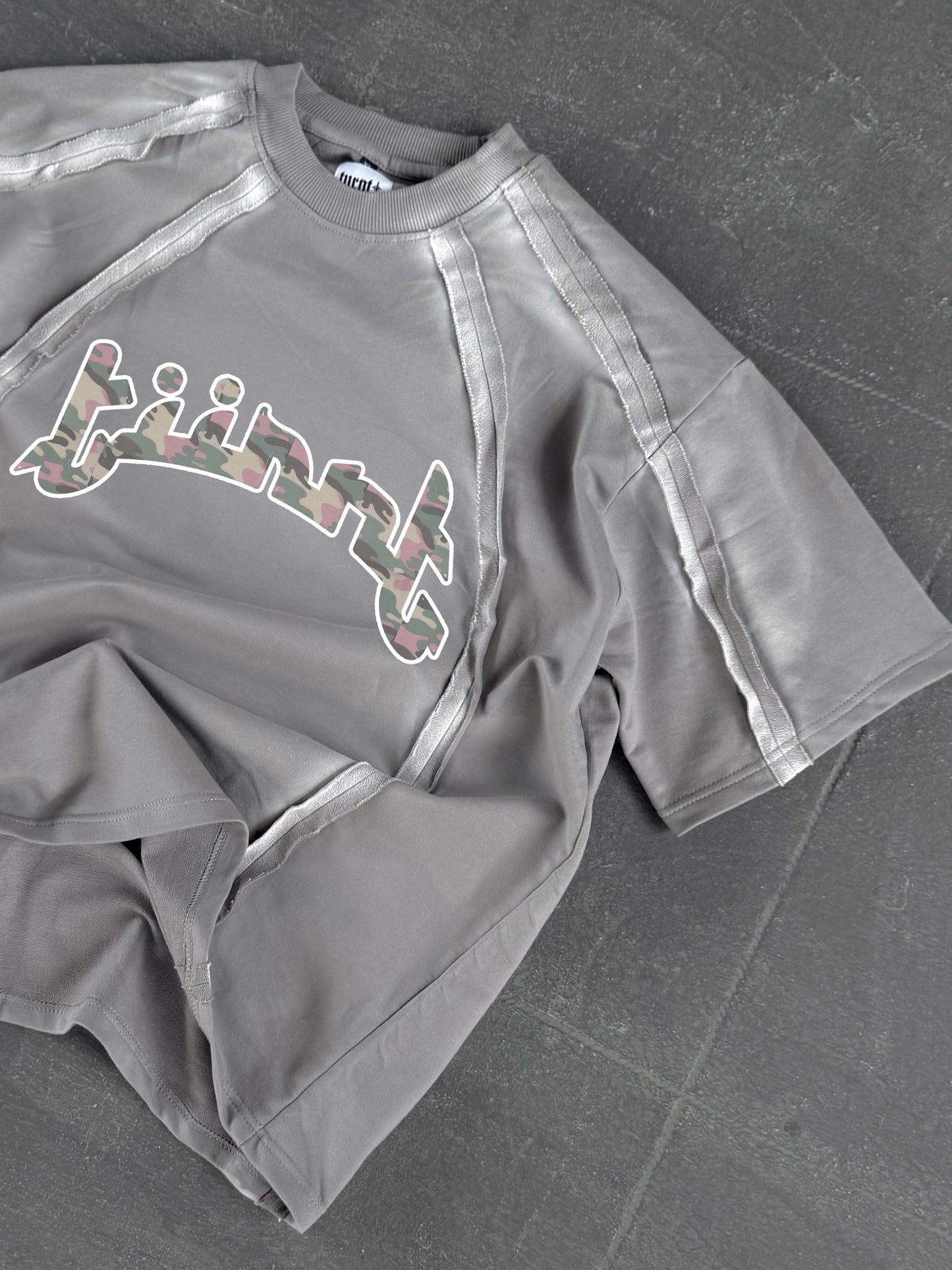 1480 GREY FREQ TEE CAMO ART (FREE EXPRESS)