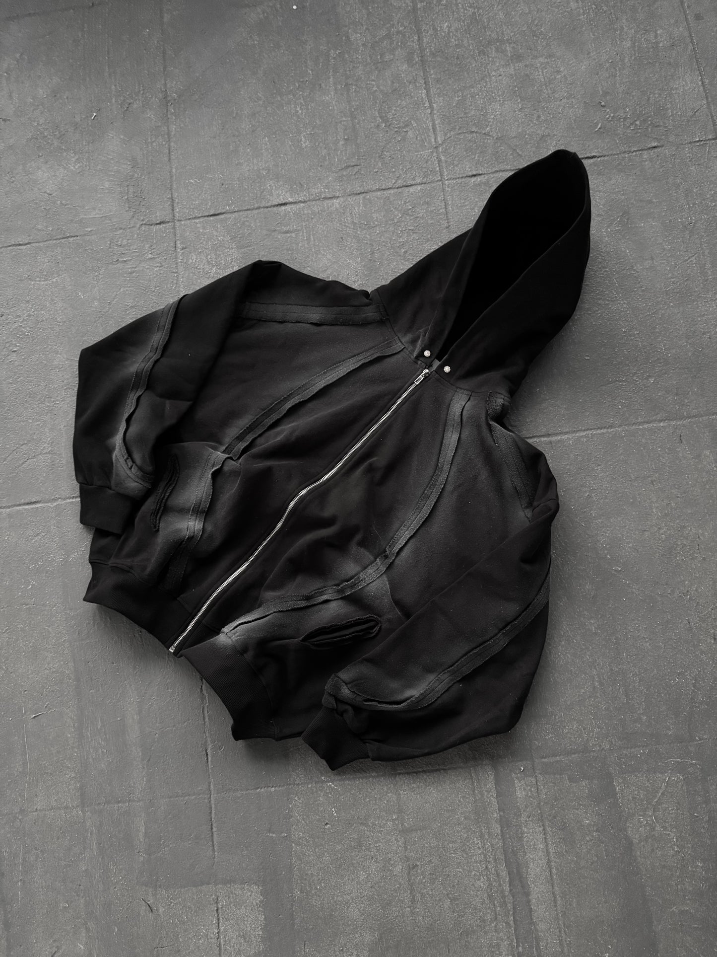BLACK  FREQUENCY HOODIE